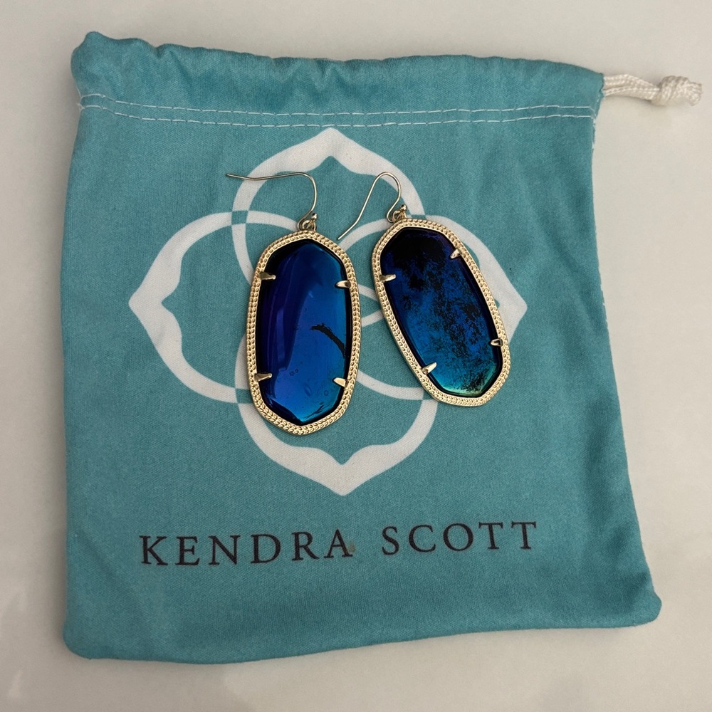 Kendra Scott Elle Gold Drop Earrings in gold blue metallic